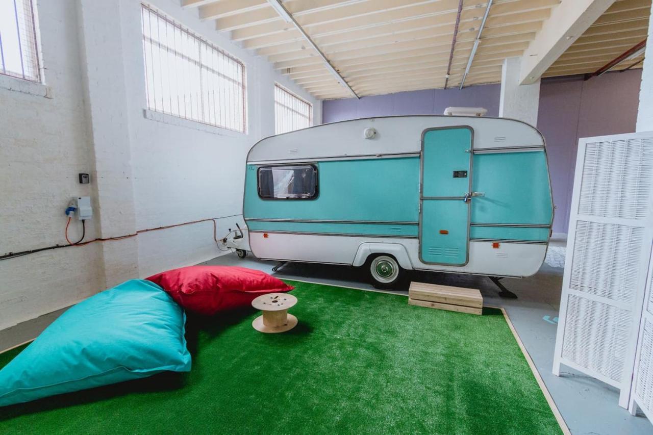 Towed Town Camping And Event Space Appartement